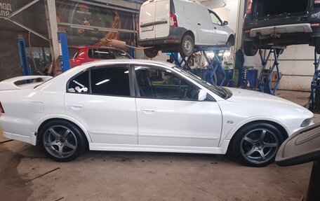 Mitsubishi Galant VIII, 2001 год, 600 000 рублей, 3 фотография