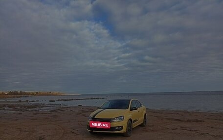 Volkswagen Polo VI (EU Market), 2018 год, 550 000 рублей, 5 фотография