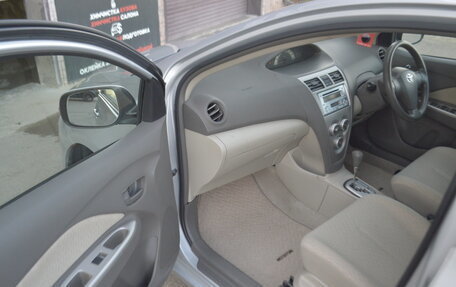 Toyota Belta, 2009 год, 550 000 рублей, 11 фотография