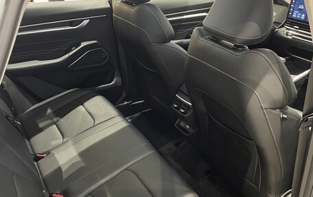 Geely Emgrand, 2024 год, 2 399 000 рублей, 14 фотография