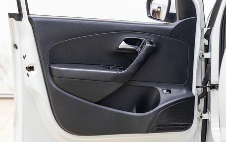 Volkswagen Polo VI (EU Market), 2015 год, 788 000 рублей, 22 фотография