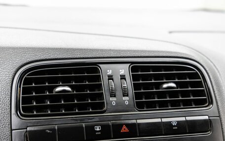 Volkswagen Polo VI (EU Market), 2015 год, 788 000 рублей, 24 фотография