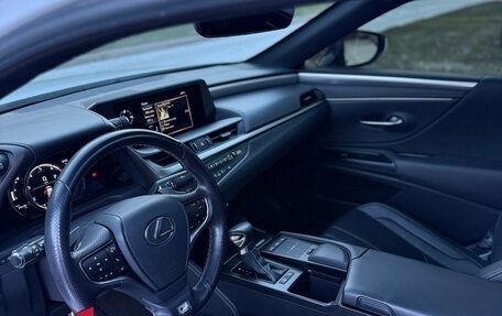 Lexus ES VII, 2020 год, 4 150 000 рублей, 24 фотография