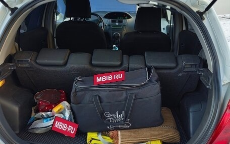 Toyota Yaris III рестайлинг, 2008 год, 550 000 рублей, 9 фотография