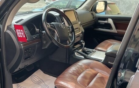 Toyota Land Cruiser 200, 2018 год, 5 200 000 рублей, 3 фотография