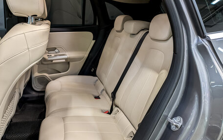 Mercedes-Benz GLA, 2020 год, 2 600 000 рублей, 12 фотография