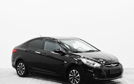 Hyundai Solaris II рестайлинг, 2013 год, 630 000 рублей, 3 фотография