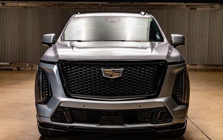 Cadillac Escalade V, 2025 год, 25 329 740 рублей, 2 фотография