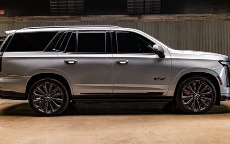 Cadillac Escalade V, 2025 год, 25 329 740 рублей, 9 фотография