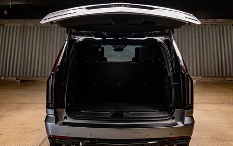 Cadillac Escalade V, 2025 год, 25 329 740 рублей, 7 фотография