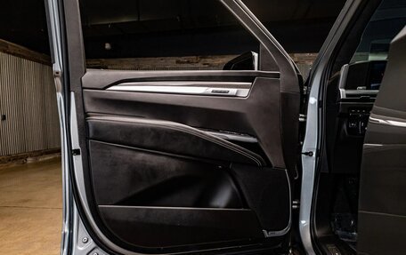 Cadillac Escalade V, 2025 год, 25 329 740 рублей, 23 фотография