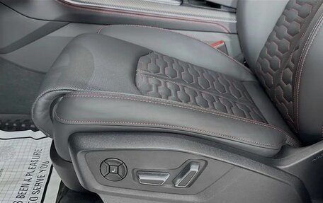 Audi RS Q8 I, 2025 год, 235 000 рублей, 24 фотография