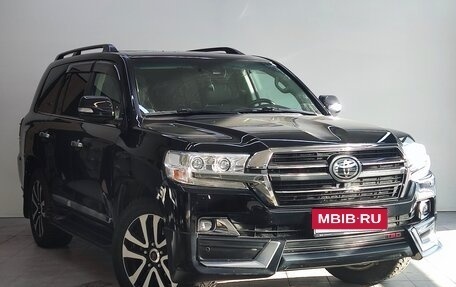 Toyota Land Cruiser 200, 2019 год, 6 700 000 рублей, 3 фотография