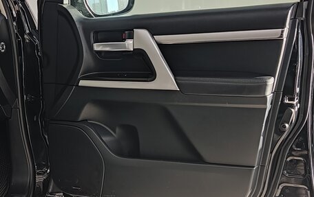 Toyota Land Cruiser 200, 2019 год, 6 700 000 рублей, 19 фотография