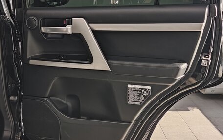 Toyota Land Cruiser 200, 2019 год, 6 700 000 рублей, 21 фотография