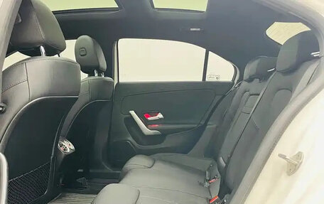 Mercedes-Benz A-Класс, 2022 год, 2 200 099 рублей, 10 фотография