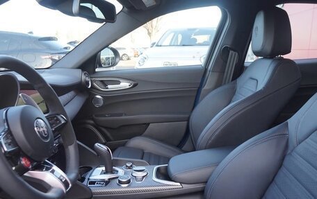 Alfa Romeo Giulia II, 2024 год, 184 159 рублей, 17 фотография