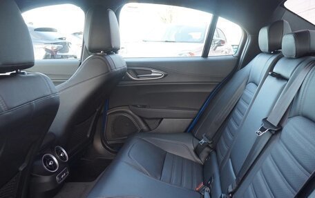 Alfa Romeo Giulia II, 2024 год, 184 159 рублей, 29 фотография