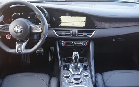 Alfa Romeo Giulia II, 2024 год, 184 159 рублей, 33 фотография