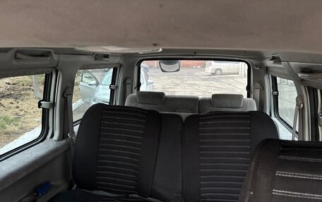Mazda Bongo Friendee i рестайлинг, 2002 год, 410 000 рублей, 5 фотография