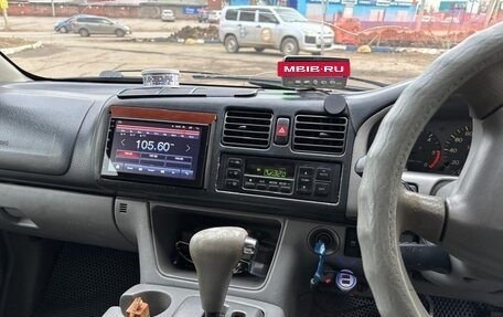 Mazda Bongo Friendee i рестайлинг, 2002 год, 410 000 рублей, 9 фотография