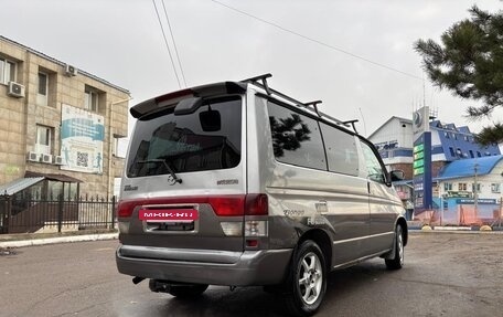 Mazda Bongo Friendee i рестайлинг, 2002 год, 410 000 рублей, 3 фотография