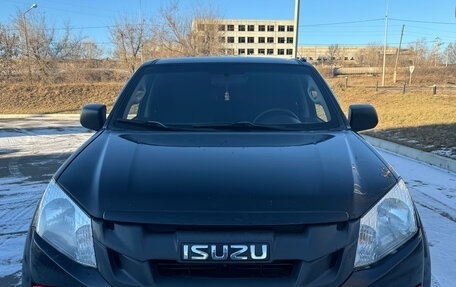 Isuzu D-Max II, 2017 год, 1 200 000 рублей, 3 фотография