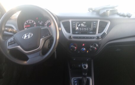 Hyundai Solaris II рестайлинг, 2019 год, 870 000 рублей, 7 фотография