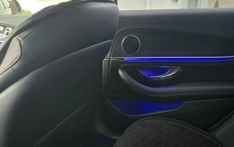 Mercedes-Benz E-Класс, 2017 год, 3 450 000 рублей, 9 фотография