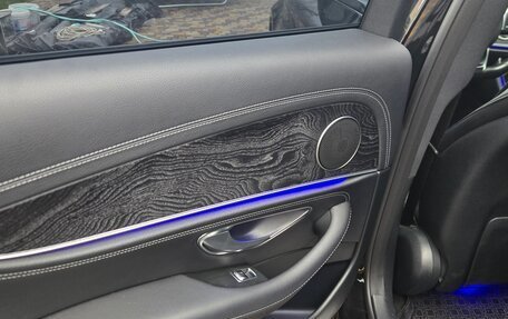 Mercedes-Benz E-Класс, 2017 год, 3 450 000 рублей, 10 фотография