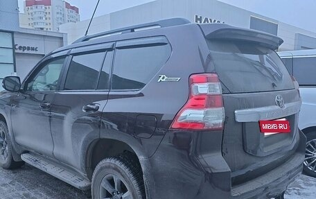 Toyota Land Cruiser Prado 150 рестайлинг 2, 2010 год, 2 399 000 рублей, 3 фотография