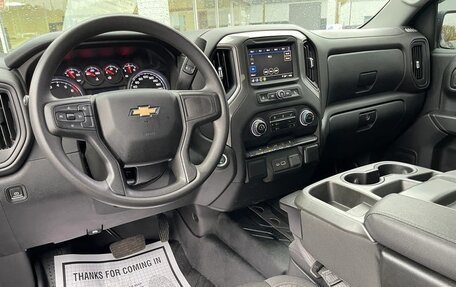 Chevrolet Silverado, 2023 год, 6 870 500 рублей, 10 фотография