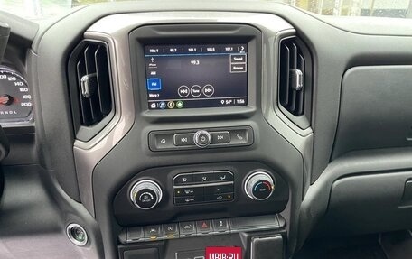 Chevrolet Silverado, 2023 год, 6 870 500 рублей, 18 фотография