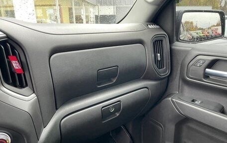 Chevrolet Silverado, 2023 год, 6 870 500 рублей, 20 фотография