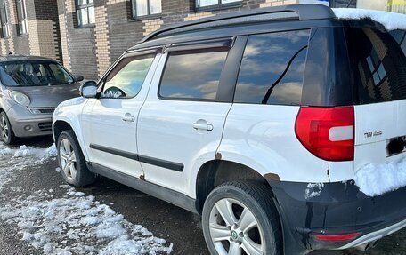 Skoda Yeti I рестайлинг, 2013 год, 800 000 рублей, 6 фотография