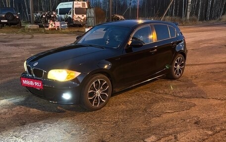 BMW 1 серия, 2004 год, 500 000 рублей, 2 фотография
