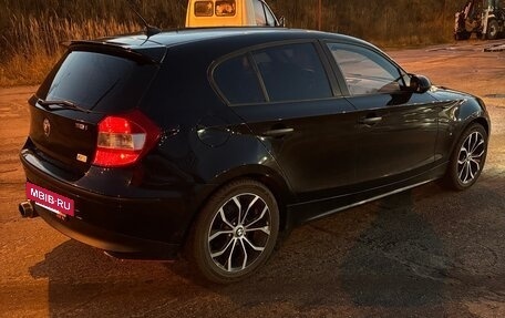 BMW 1 серия, 2004 год, 500 000 рублей, 3 фотография