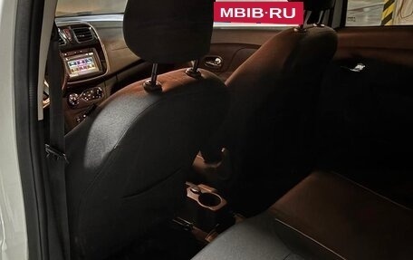 Renault Logan II, 2019 год, 1 100 000 рублей, 7 фотография