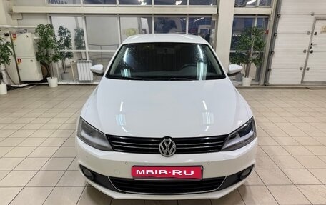 Volkswagen Jetta VI, 2012 год, 1 230 000 рублей, 3 фотография