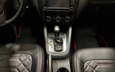 Volkswagen Jetta VI, 2012 год, 1 230 000 рублей, 13 фотография