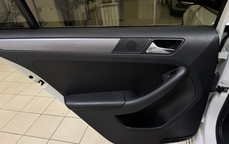 Volkswagen Jetta VI, 2012 год, 1 230 000 рублей, 15 фотография