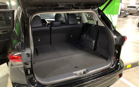 Toyota Highlander, 2025 год, 5 200 000 рублей, 4 фотография