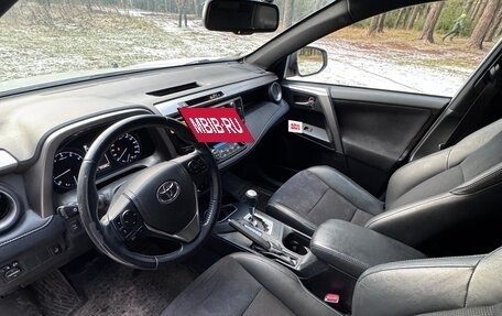 Toyota RAV4, 2017 год, 2 550 000 рублей, 5 фотография