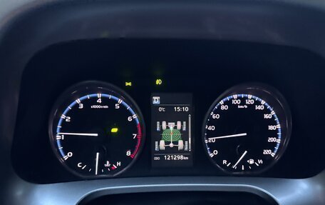 Toyota RAV4, 2017 год, 2 550 000 рублей, 21 фотография