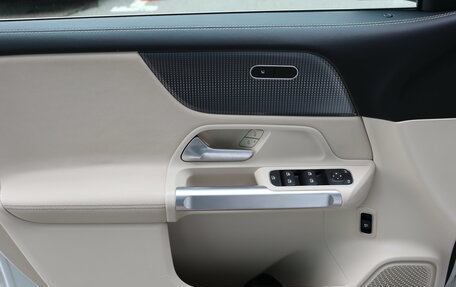Mercedes-Benz GLB, 2020 год, 3 350 000 рублей, 11 фотография