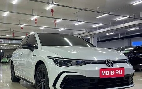 Volkswagen Golf VIII, 2022 год, 1 550 000 рублей, 3 фотография