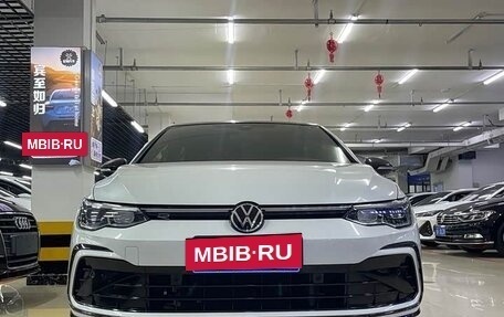 Volkswagen Golf VIII, 2022 год, 1 550 000 рублей, 2 фотография