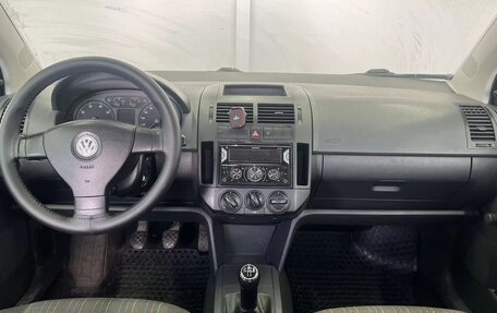 Volkswagen Polo IV рестайлинг, 2007 год, 310 000 рублей, 5 фотография