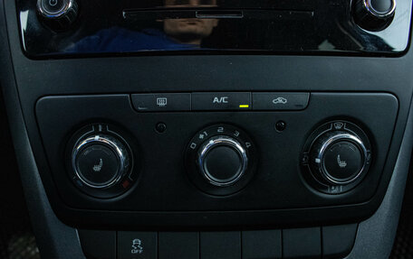 Skoda Yeti I рестайлинг, 2018 год, 1 459 000 рублей, 17 фотография