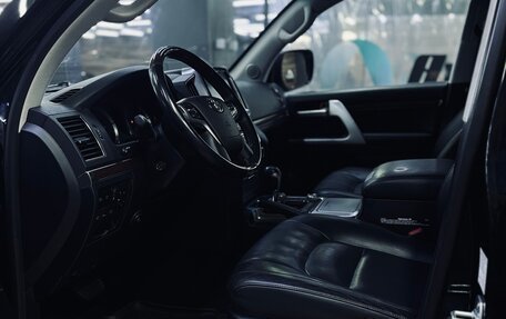 Toyota Land Cruiser 200, 2020 год, 9 000 000 рублей, 7 фотография